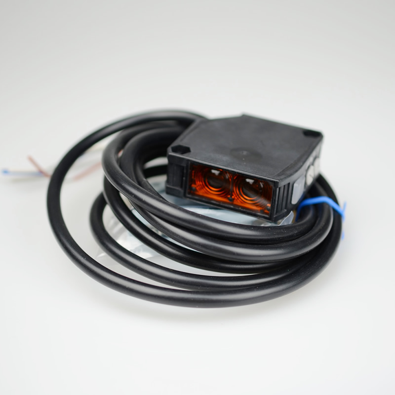 E3JK-TR12-C
